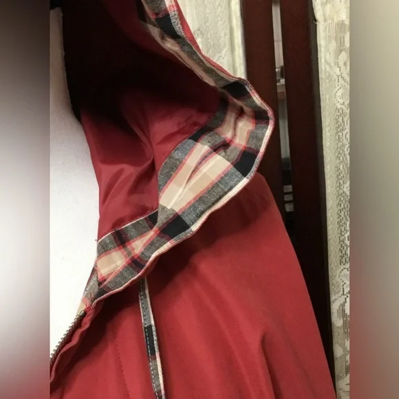 MISTY HARBOR HOODED RAIN JACKET - SZ SMALL - Picture 4 of 13